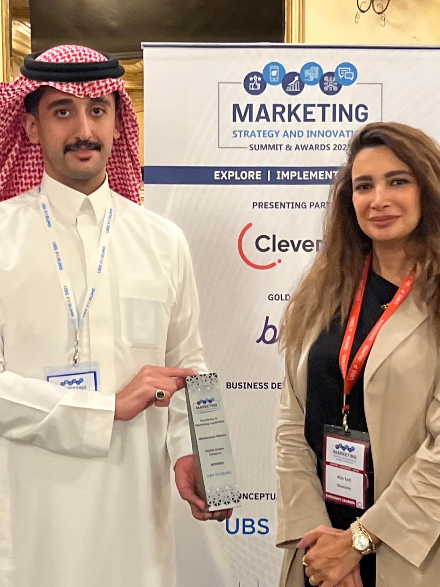 Mohammed Alfaran receiving Top Marketing Leader Award 2025